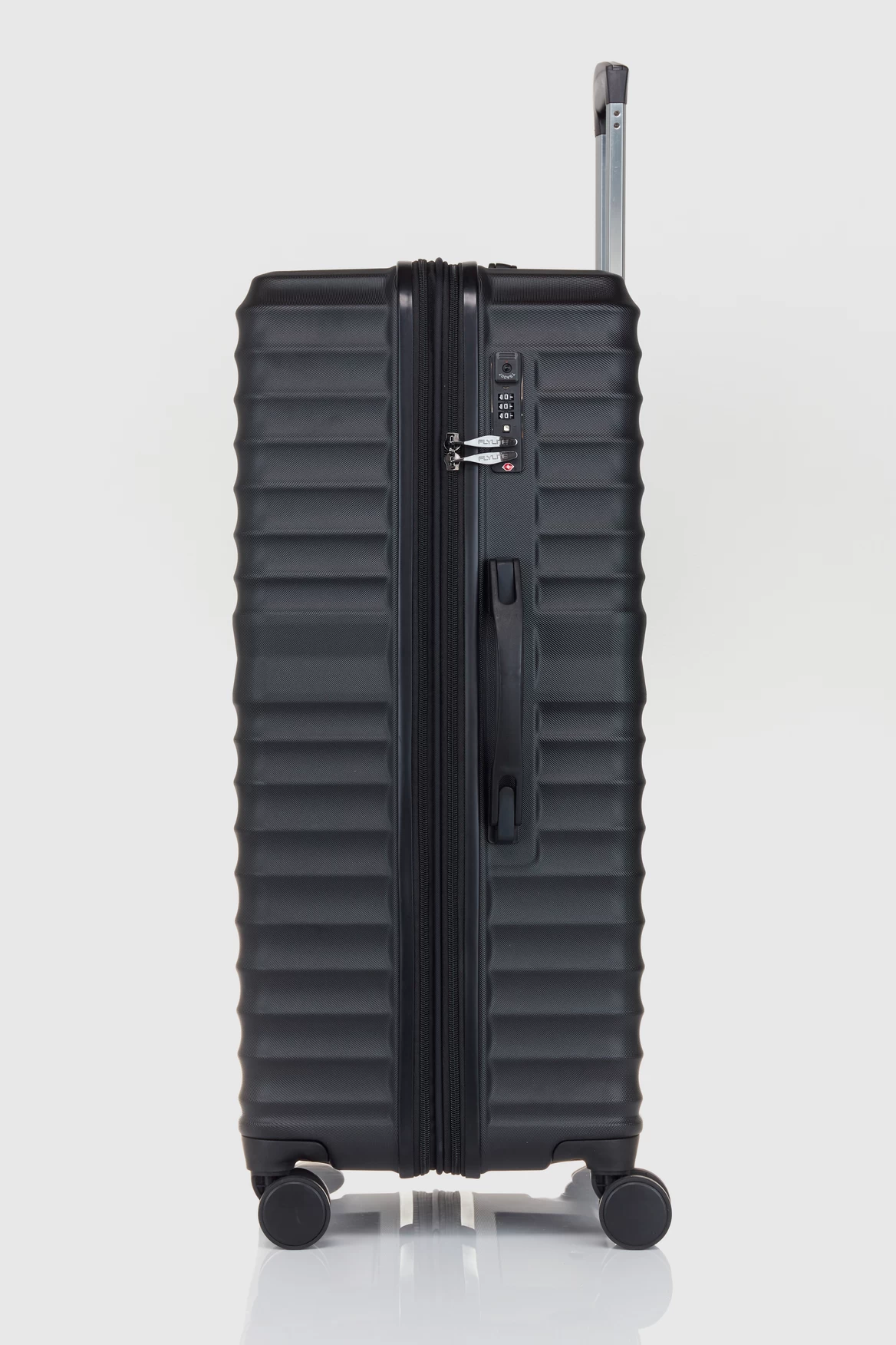 Berlin 78cm Suitcase 2 Berlin 78cm Suitcase - Image 2