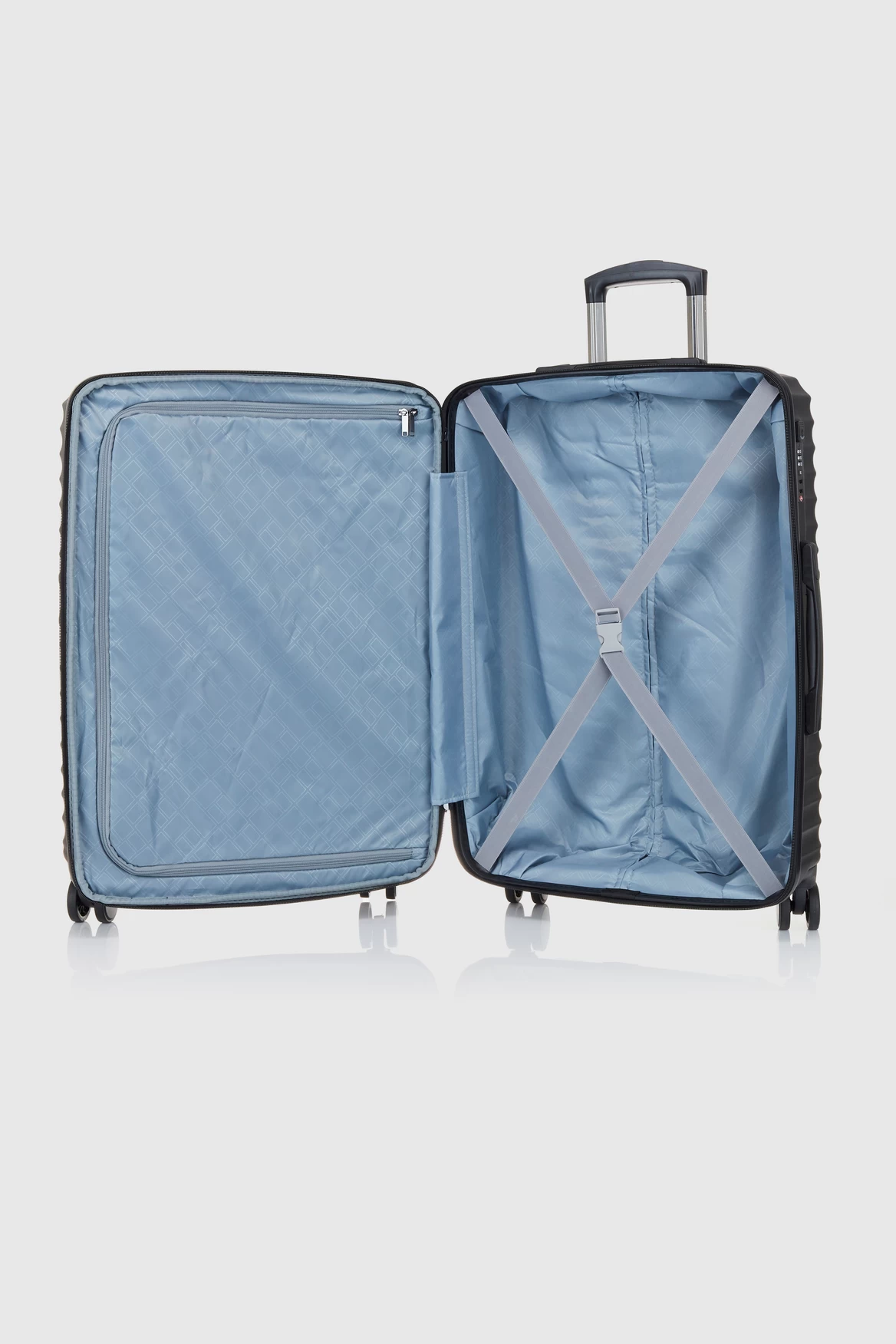 Berlin 78cm Suitcase 3 Berlin 78cm Suitcase - Image 3