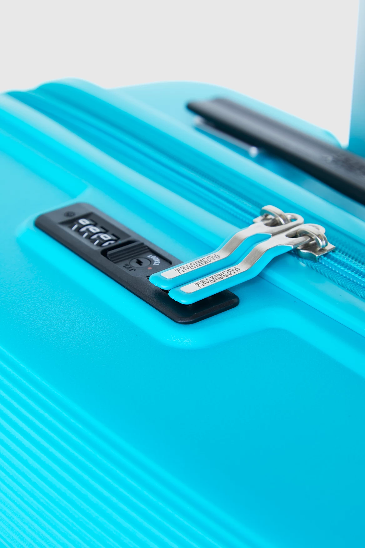 American Tourister Linex 81cm Suitcase 7 American Tourister Linex 81cm Suitcase - Image 7