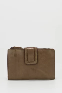 Travel Luggage Shop 4 Esme Leather Medium Wallet