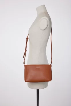 Calvin Klein Must Crossbody Bag -Travel Luggage Shop 3210191 4