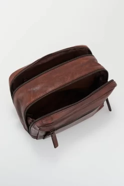 Angus Leather Multi Zip Washbag -Travel Luggage Shop 3210409 3