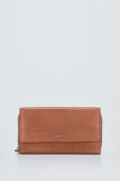 Travel Luggage Shop 6 Blythe Leather Medium Trifold