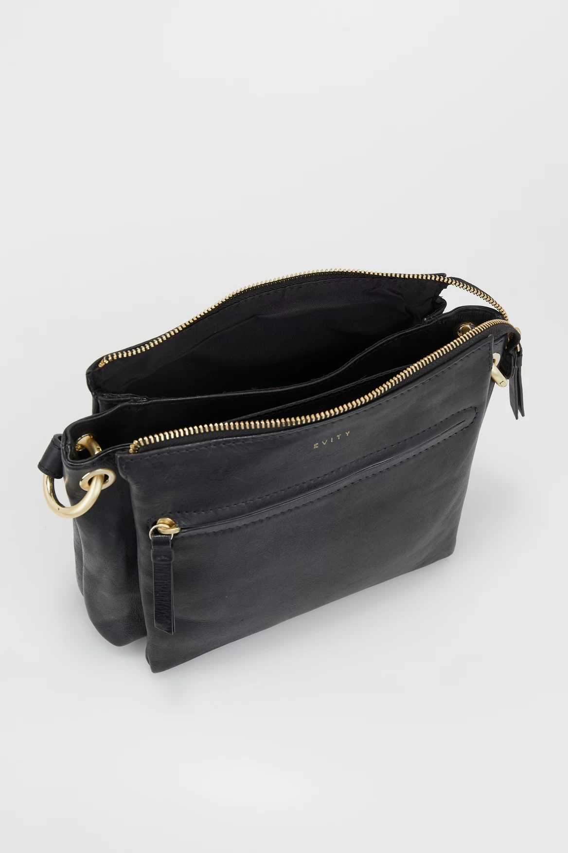 Guild Leather Crossbody Bag 3 Guild Leather Crossbody Bag - Image 3