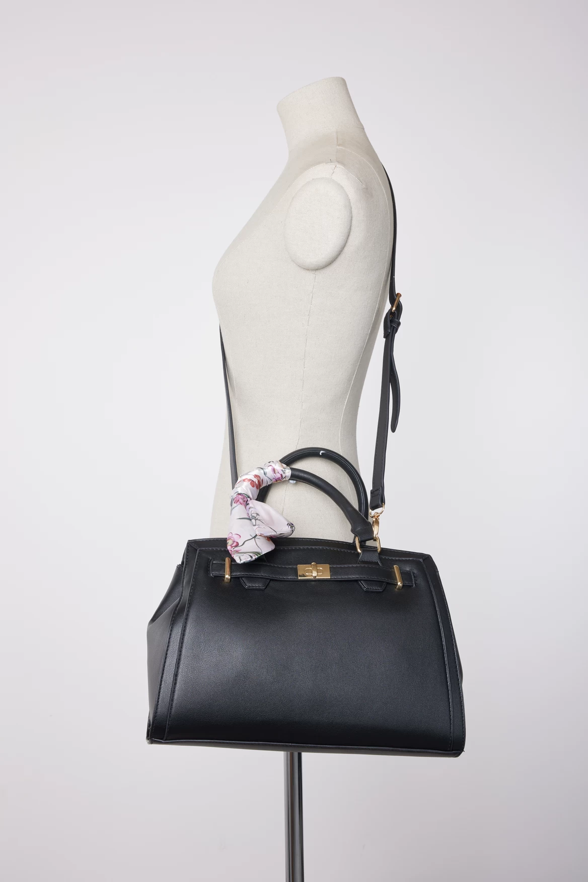 Lock Detail Shopper Bag 4 Lock Detail Shopper Bag - Image 4