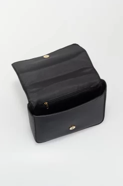 Chain Detail Flapover Bag -Travel Luggage Shop 3211864 3 5236f916 ddaf 4061 8f4e 2cffe95507ba